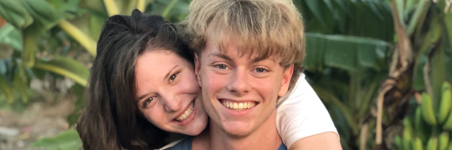 csinklier's profile banner image