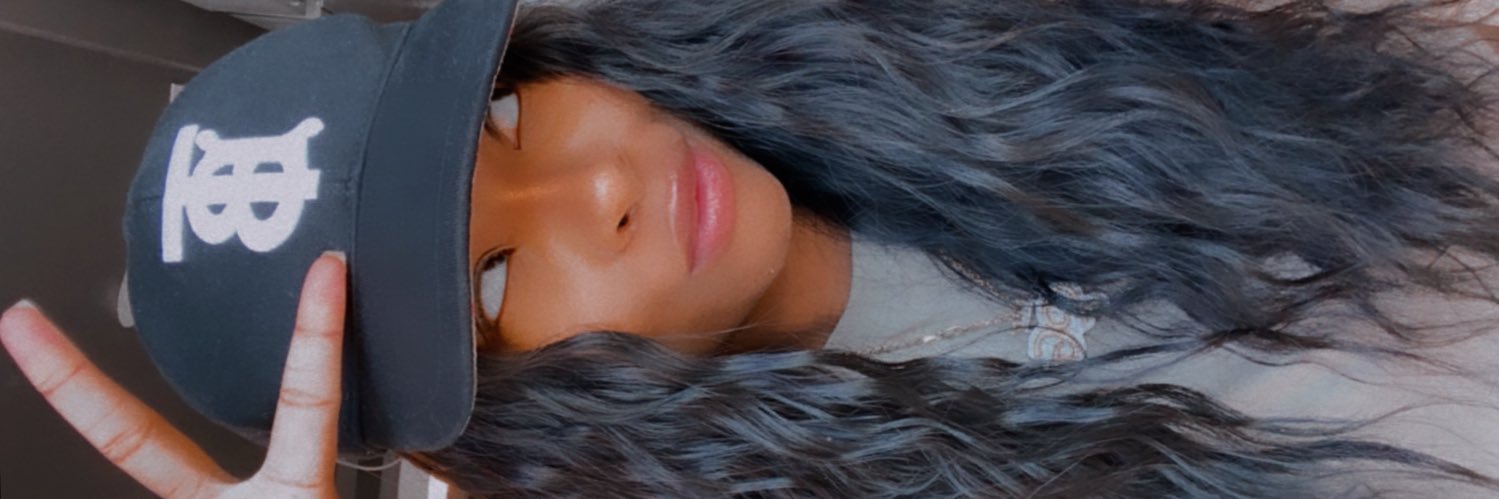 P_mariea's profile banner image