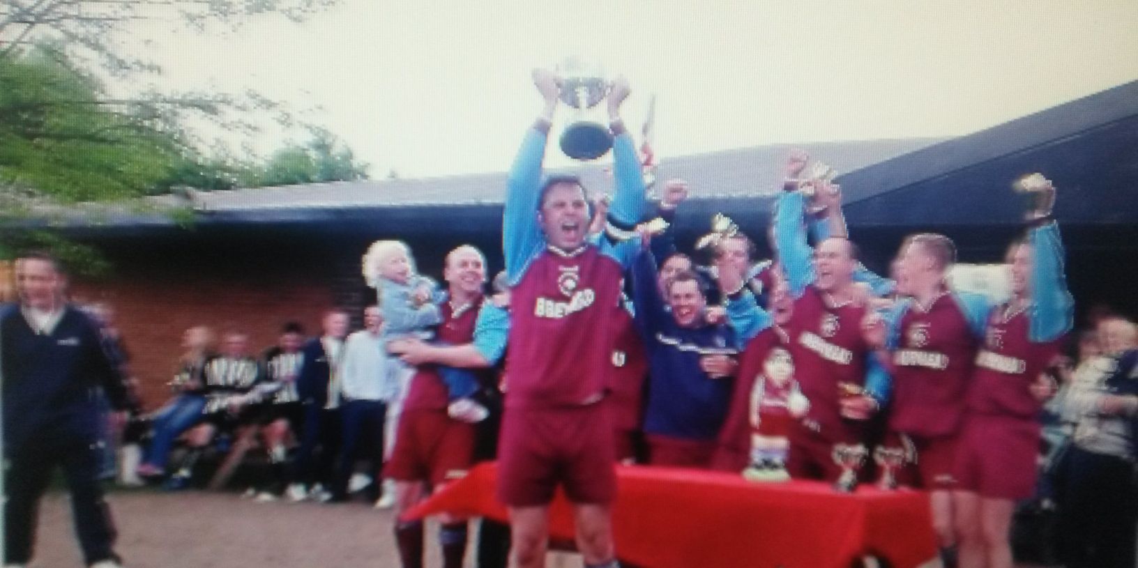 Lee Kearley banner
