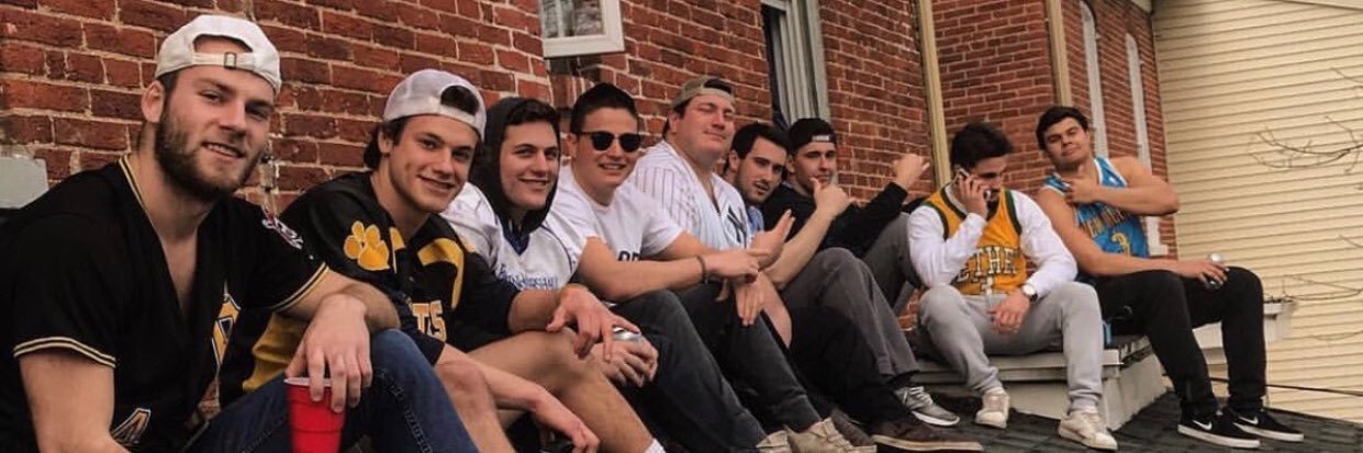 CleaninMyCoSleT's profile banner image