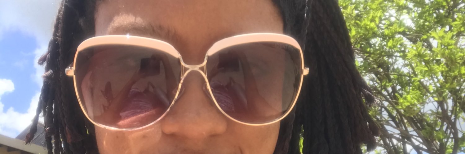 selemeng's profile banner image