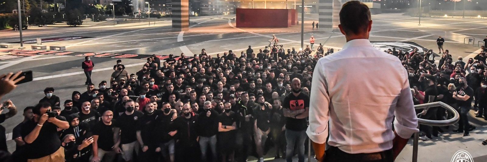 R0SS0N3R1's profile banner image