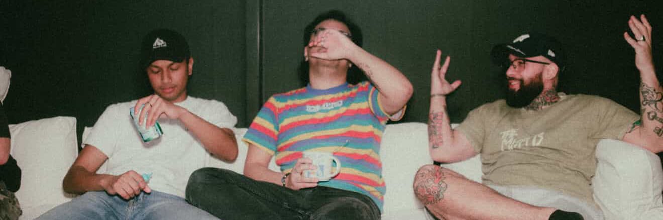 Modern Bi Son banner