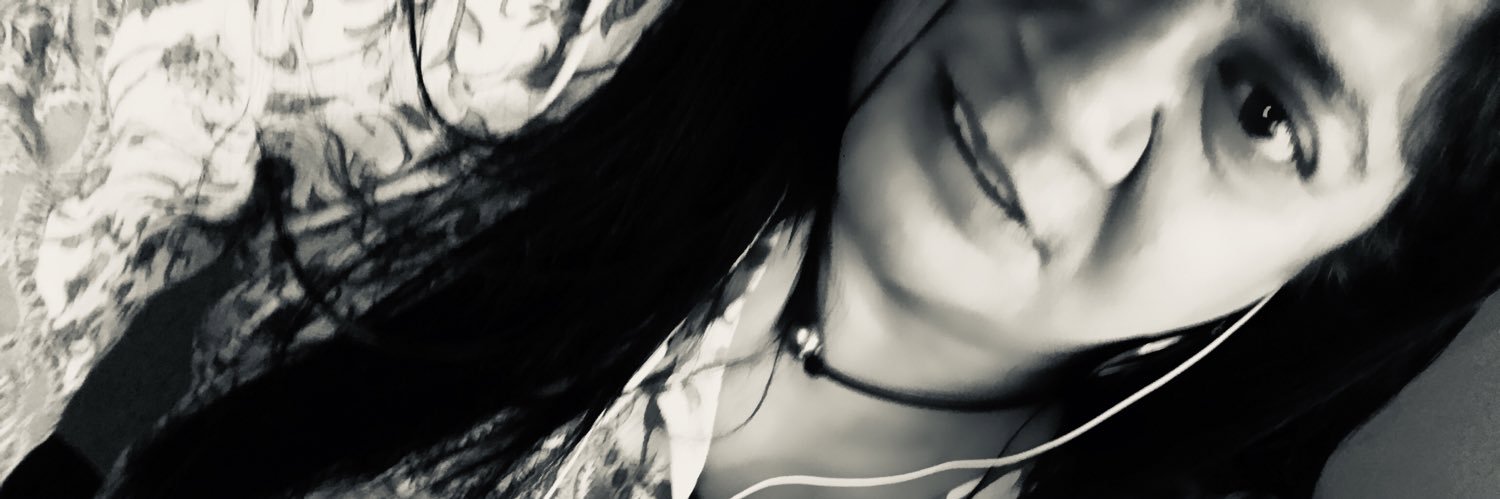untchablegrl_nz's profile banner image