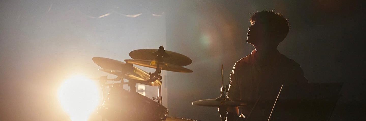 영영 banner