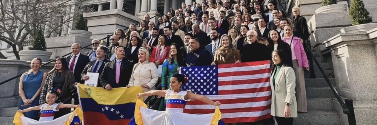 Carlos E. Roa Viana's banner