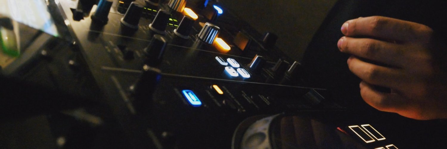 whotepaez's profile banner image