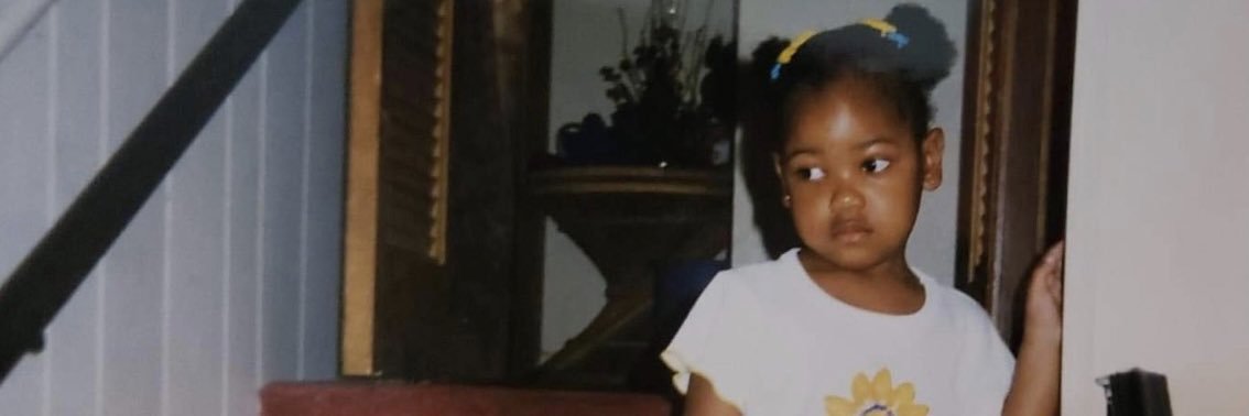 KitschyLove's profile banner image