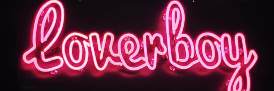 b banner