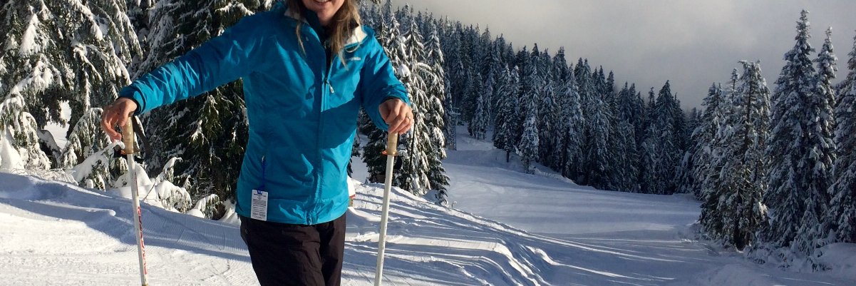 Stephanie Hollingshead (she / her) banner
