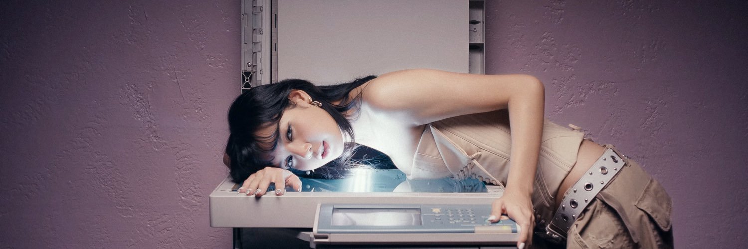 BOSSPINK LISA_85🐣🐿️ banner