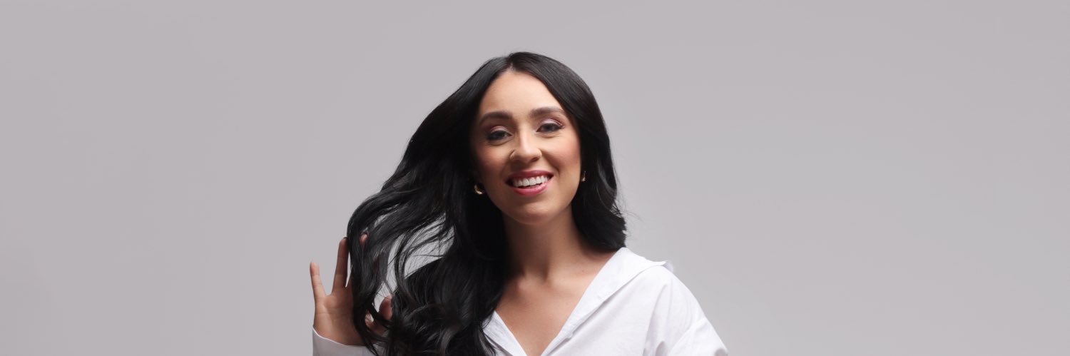 paula camargo banner