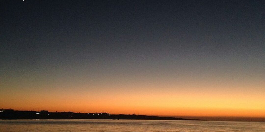 r_e1129's profile banner image