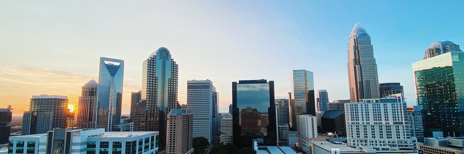 itssarahhoward's profile banner image