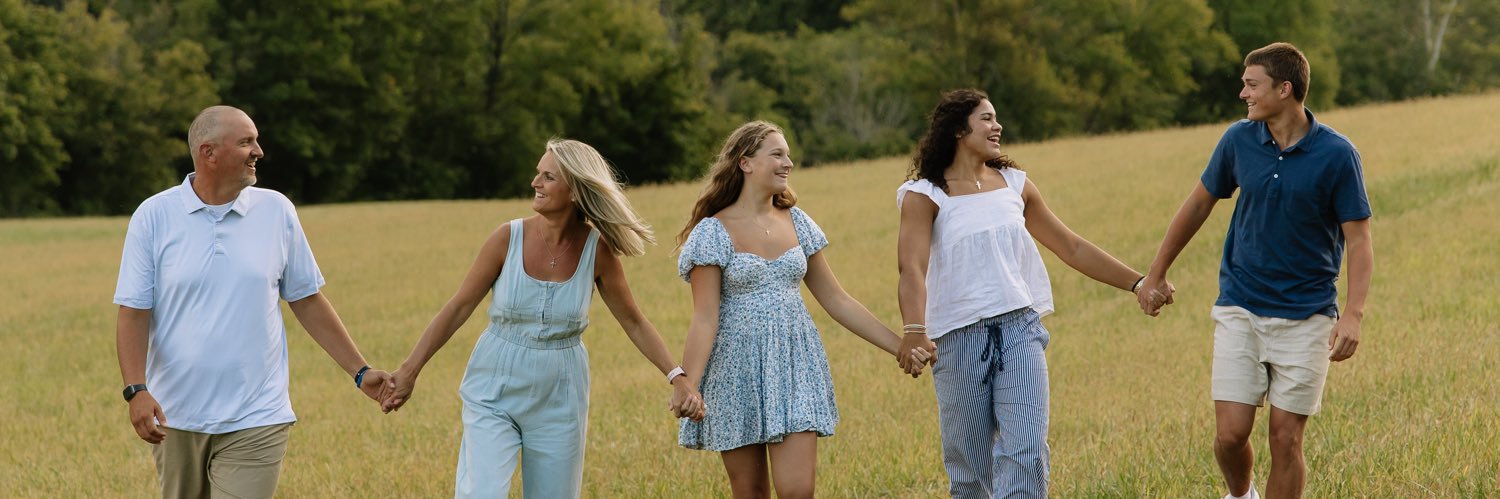 Kelly Houseright banner