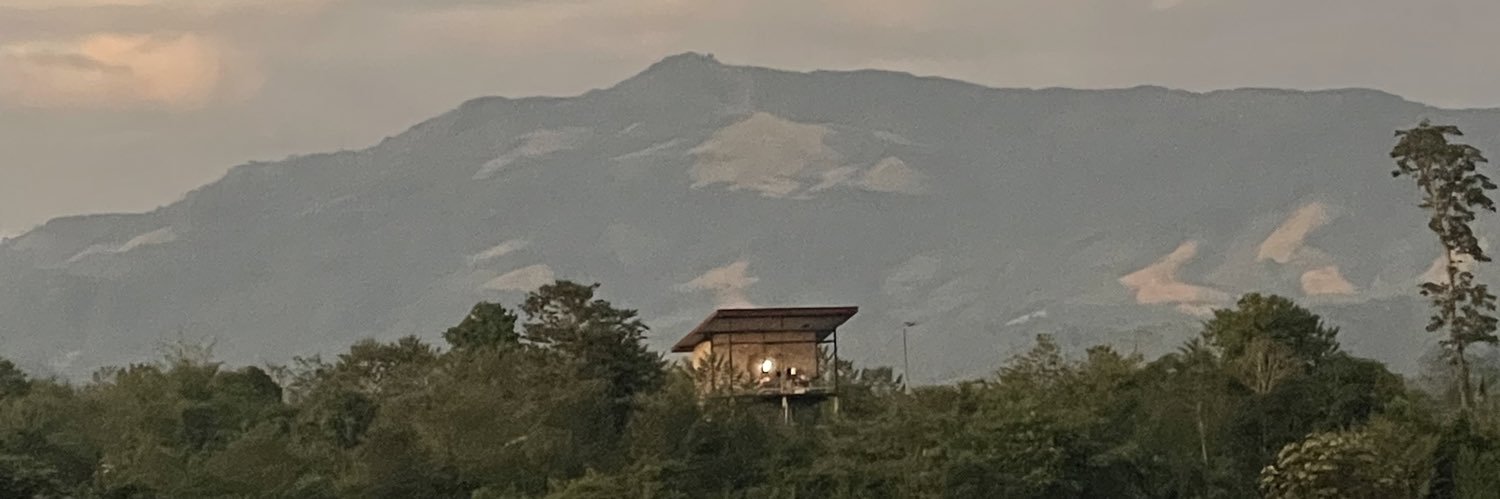 22isamareA's profile banner image
