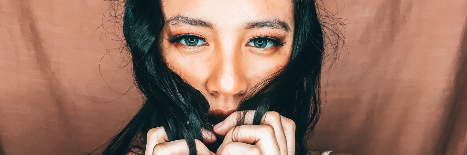 Realianarose's profile banner image