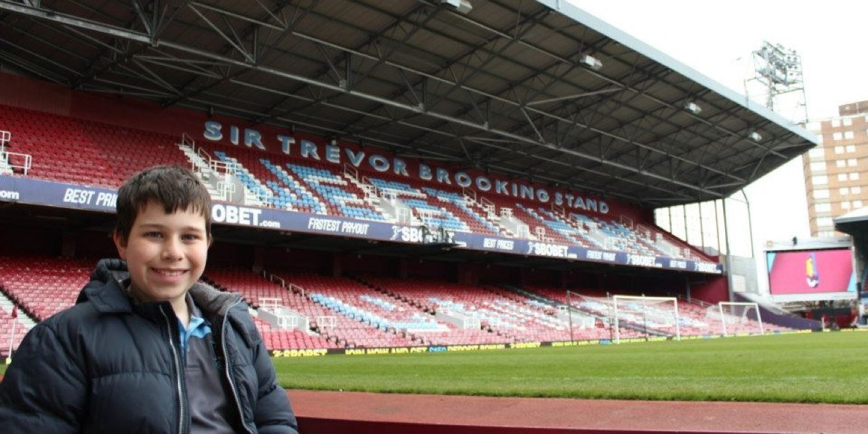 Andy Read banner