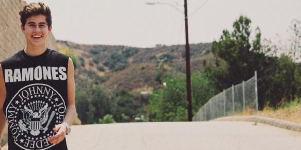 Rinata_M's profile banner image