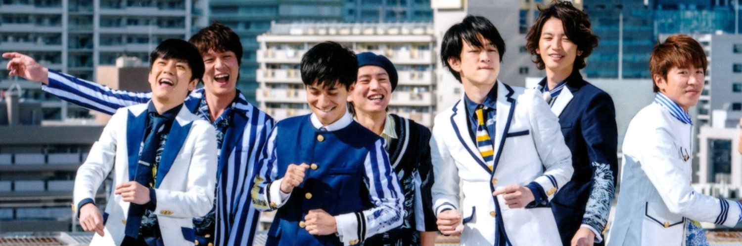 8ovetorn's profile banner image
