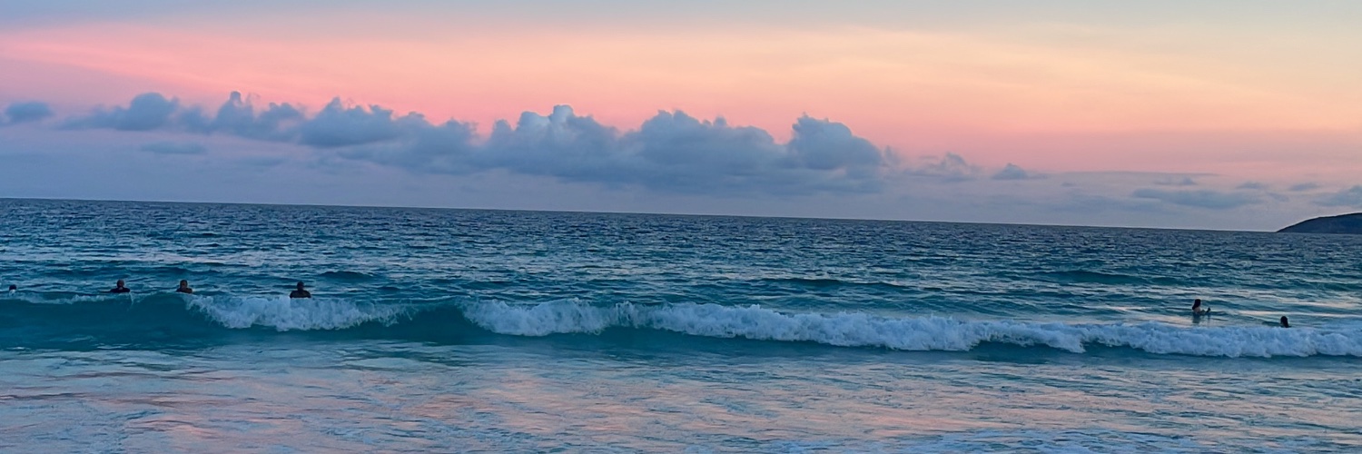Eveechuli's profile banner image