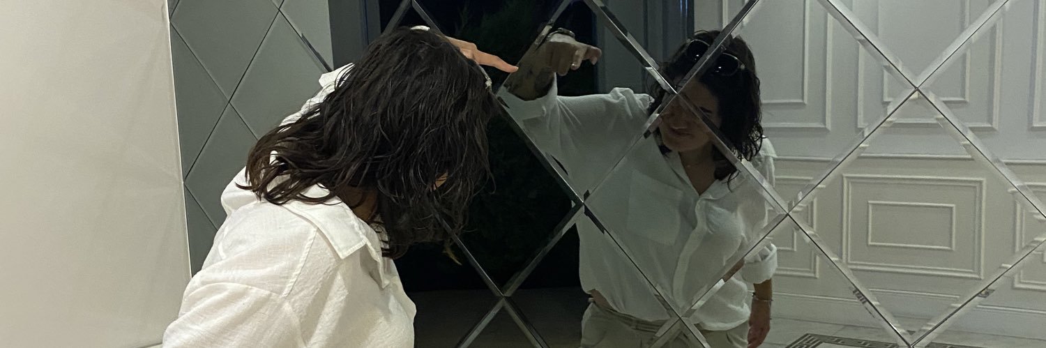 mervenazff's profile banner image