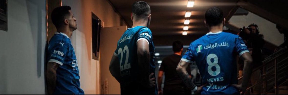 8Hmd's profile banner image
