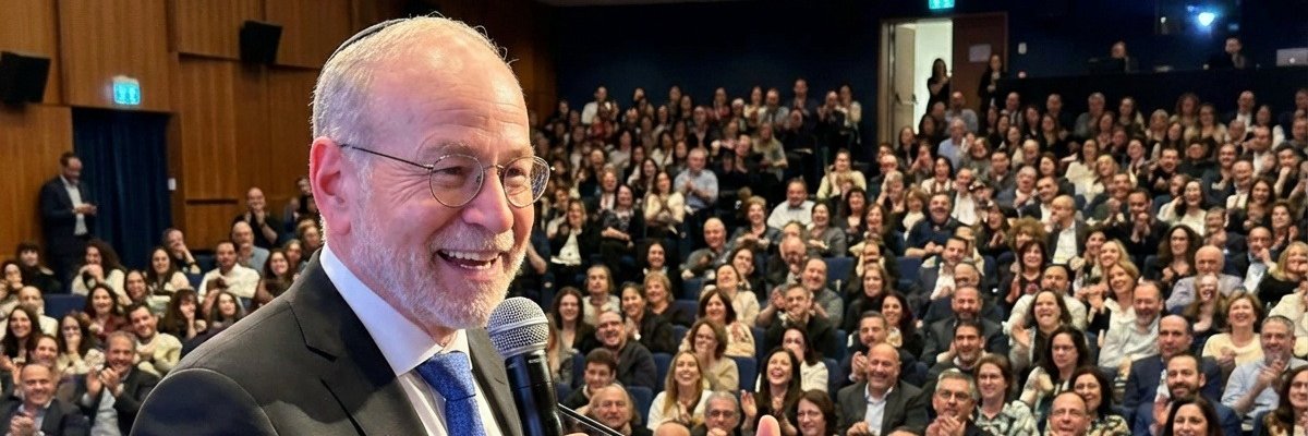 krspiro's profile banner image