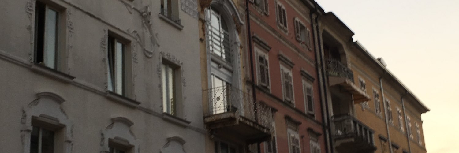 lizzybax's profile banner image