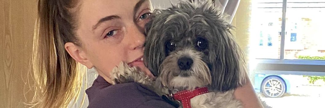 amybethhunter's profile banner image