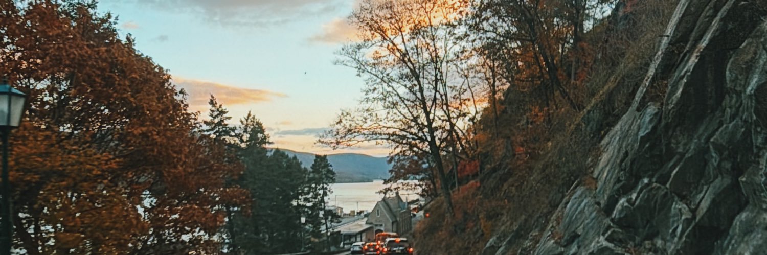 garrettlamoree's profile banner image