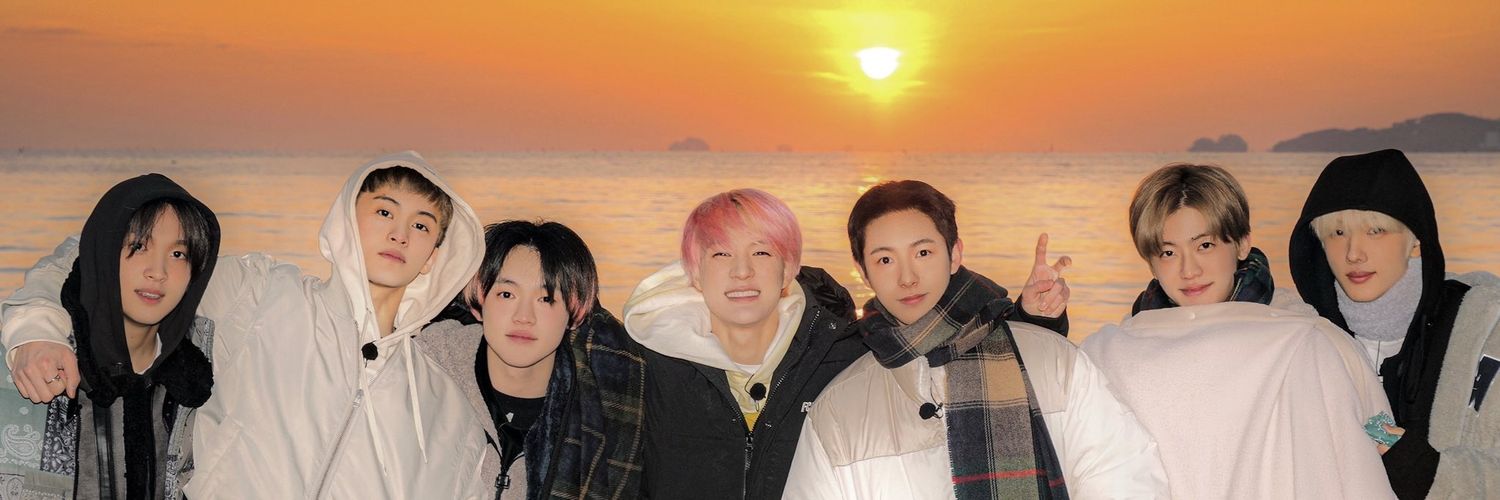 triwani21's profile banner image