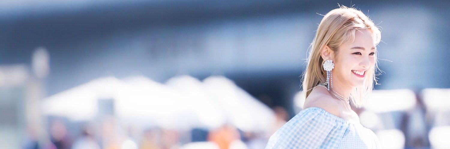 hyoyeonaddict's profile banner image