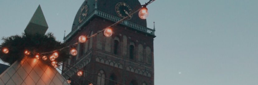 monse_mros's profile banner image