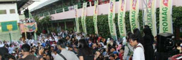 free_stand Profile Banner