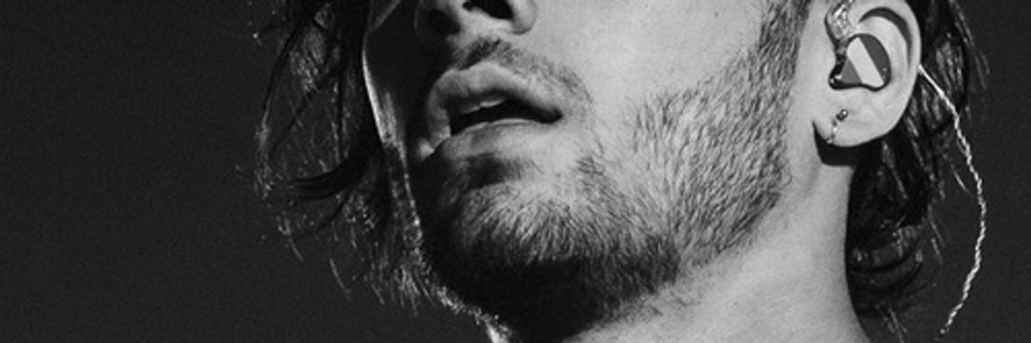 anelissime's profile banner image