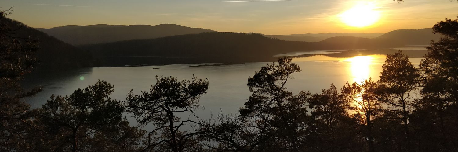 LukasJuene's profile banner image