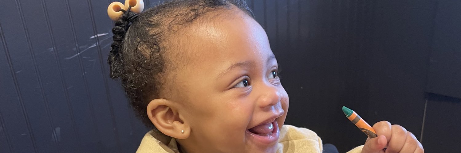 Que 〽️ (Q) 🍃💨 banner