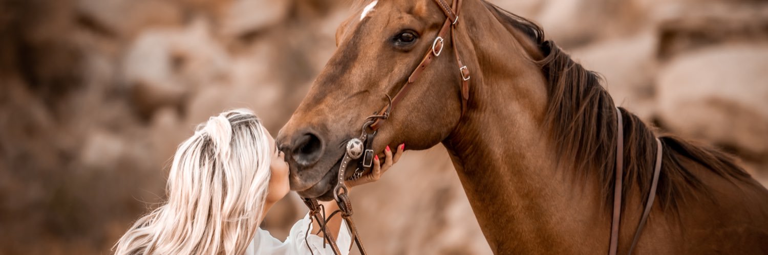 caseyyjenae's profile banner image
