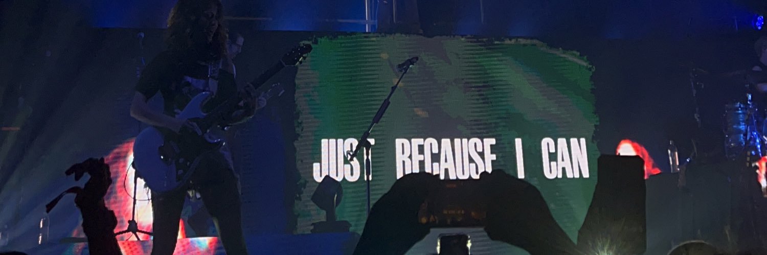 thisisforCari's profile banner image