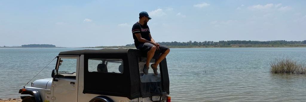 Pratvii's profile banner image