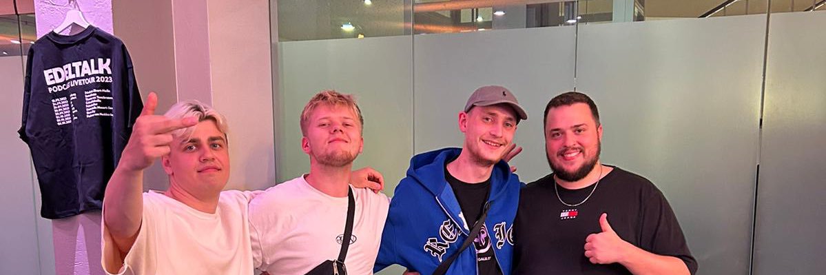 Juliusnoob's profile banner image