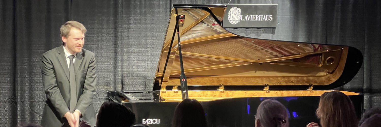 Daniel Colalillo banner