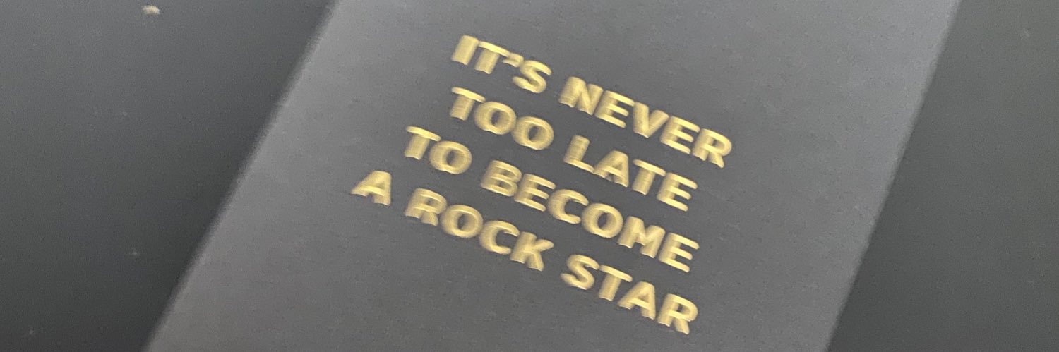 VanessaNovember's profile banner image
