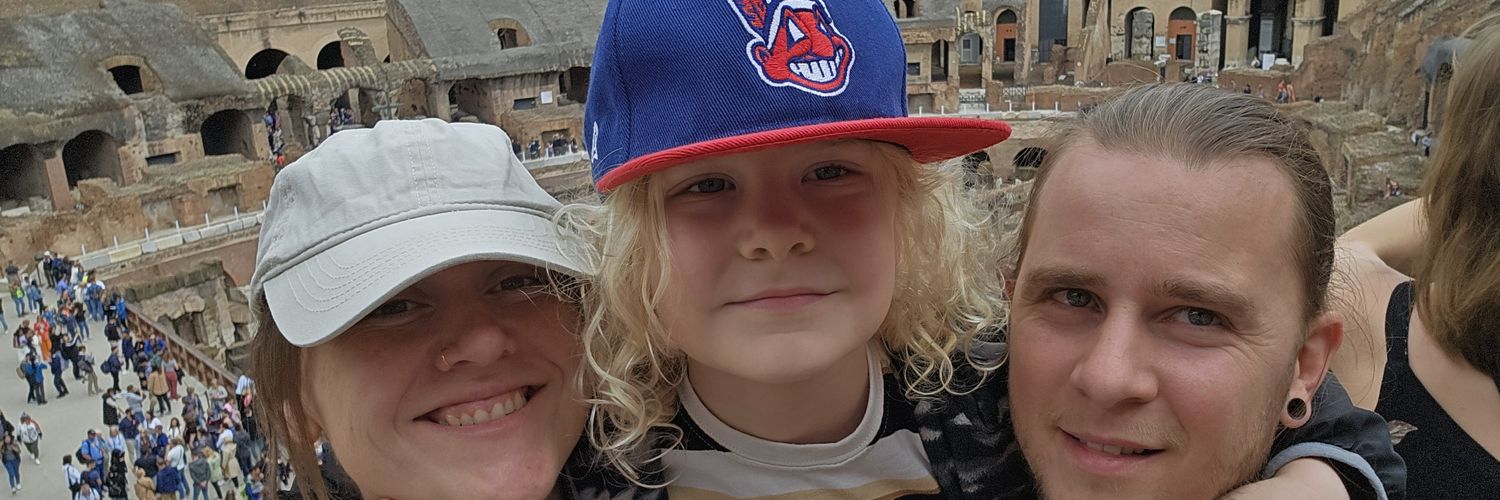 Famousopie32's profile banner image