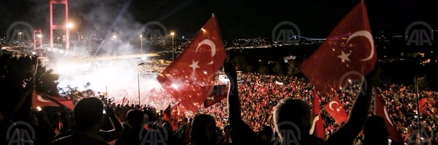 isasansar's profile banner image