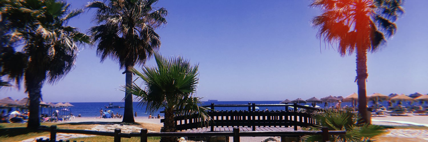 laurastockburn's profile banner image