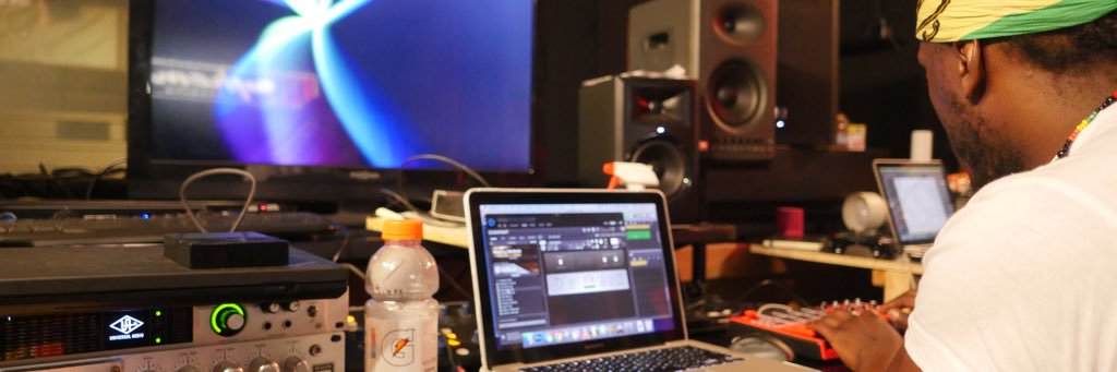 ninotafari's profile banner image