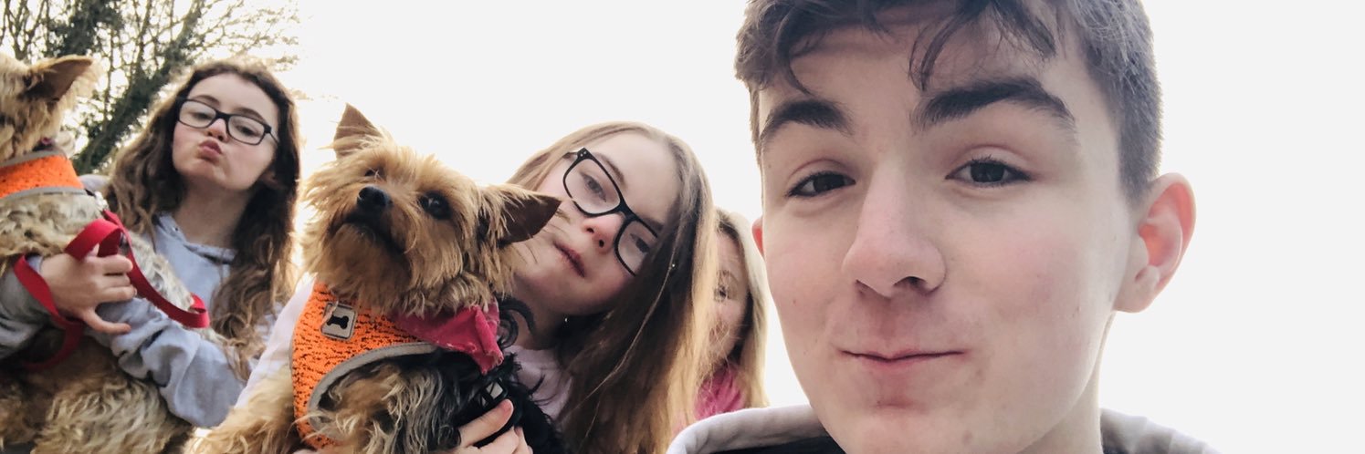 bradybunchx4's profile banner image