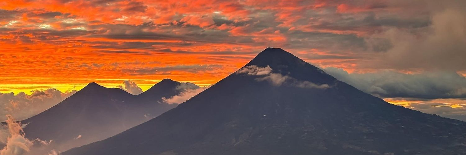Elincarri's profile banner image